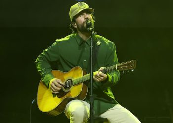 Sam Hunt set to headline a free show before the 2023 NHL Winter Classic