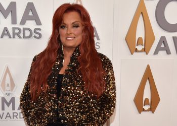 Wynonna Judd, Dolly Parton + more take the spotlight with AXS TV’s “Women of Country” lineup