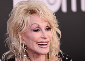 For Dolly Parton, it’s important to “live by example”