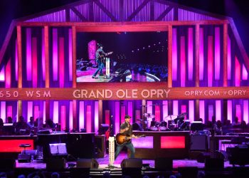 Jon Pardi will usher in a new Opry stage