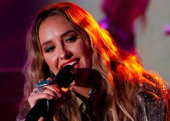 Heart Like a Truck: An inspirational Lainey Wilson hopes her music will take you “where you’re going”