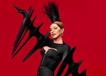 Shania may look and sound different, but she’s still ‘InStyle’