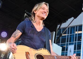 Keith Urban and Tim McGraw take their Boots and Hearts to Canada
