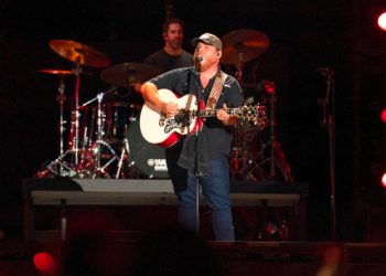 How much does Luke love Nicole? Well, here’s another song about it