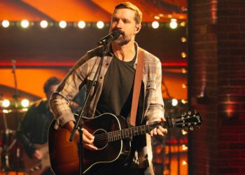 For Walker Hayes, staying up late is part of that “Y’all Life,” y’all