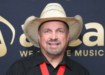 Garth Brooks admires Matthew McConaughey’s leadership
