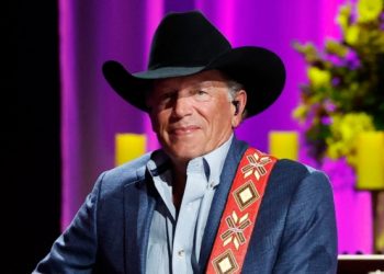 “Write this down”: George Strait’s playing two nights in Texas