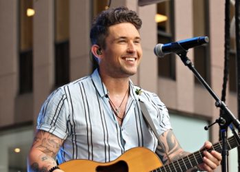 Michael Ray’s inviting you to his EP release party