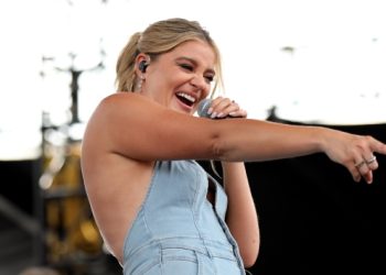 Lauren Alaina hits downtown with “Hangovers”