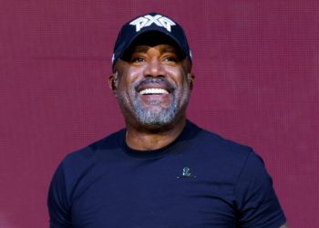 Darius Rucker shares his favorite summer activities, calls bonfires “lame”