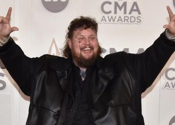 Jelly Roll on his multigenre success: “I just make the music, I let them pick the box”