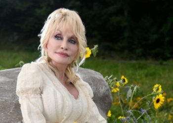 Book your stay at Dollywood’s HeartSong Lodge & Resort