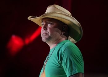 Jason Aldean addresses Connecticut concert cancellation, cites dehydration and heat exhaustion