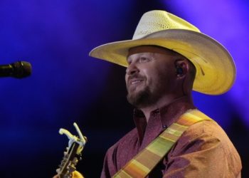 Cody Johnson teases surprise new song, “The Painter”