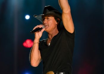 Tim McGraw never hesitates to run his music by wife Faith Hill and their three daughters