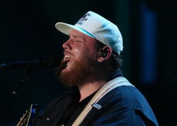 Luke Combs hits #1 with “Love You Anyway”
