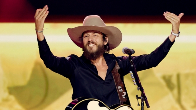 Chris Janson + Bret Michaels teaming for ‘CMT Crossroads’