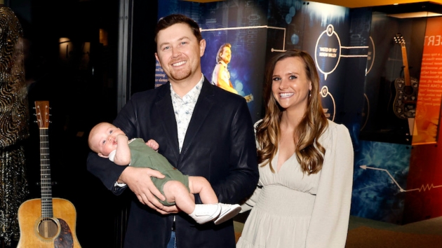 Scotty McCreery’s grateful for holiday break with family: “One of my most cherished times”
