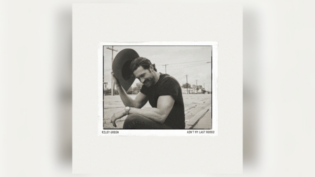 Riley Green reflects on his granddaddy-inspired “My Last Rodeo”