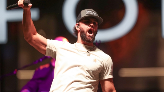 Dylan Scott teases new love song