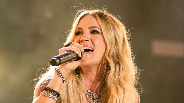 “Im waiting all day for Sunday night”: Carrie Underwood returns to NBC’s Sunday Night Football