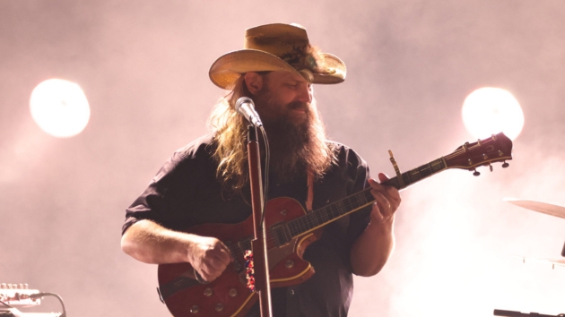 Chris Stapletons a gravedigger in “Think Im in Love With You” video