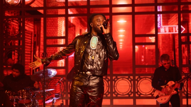 Shaboozey makes SNL debut with A Bar Song + Good News