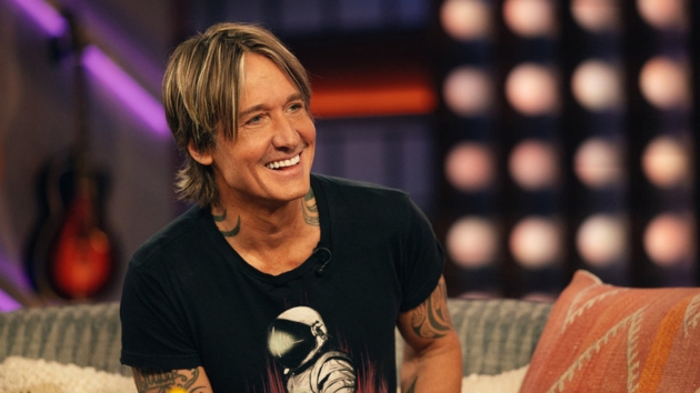 Remember when Keith Urban said yes to autographing a leg?
