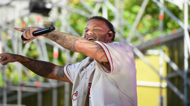 Kane Brown rides Backseat to ABCs GMA