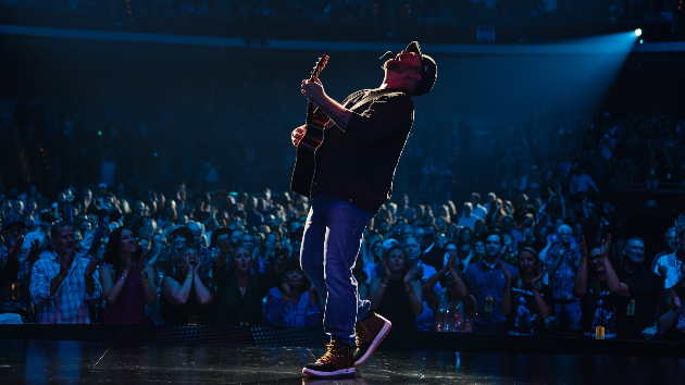 Know when to hold em, when to fold em: Garth wins big in Vegas