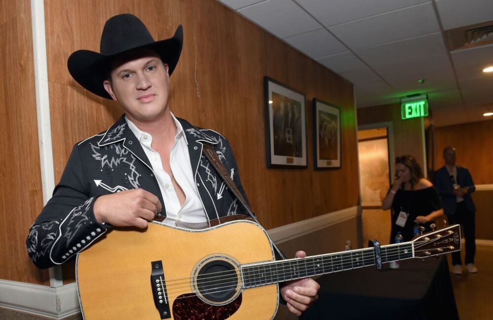 Jon Pardi’s New Album Honky Tonk Hollywood Drops April 11