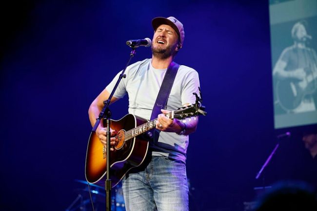 What Inspired That Luke Bryan Song? He’s Telling All on ‘Backstage Country!’